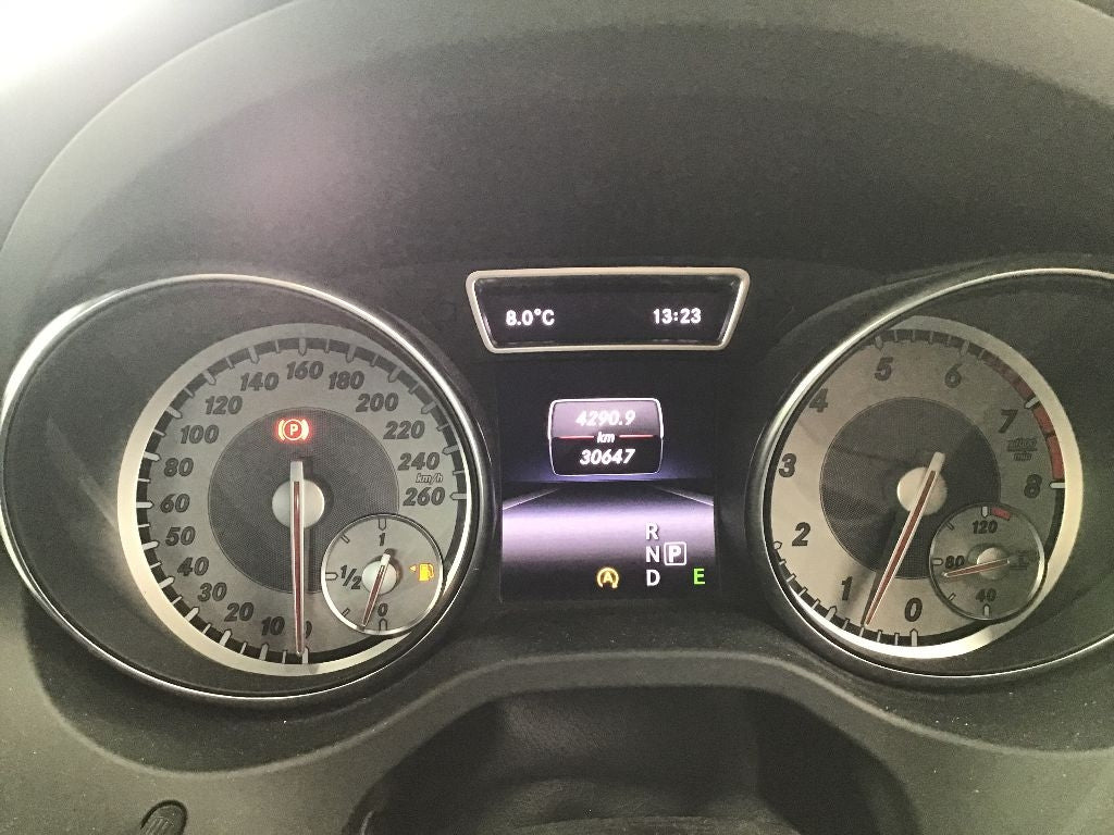 2015 Mercedes Benz GLA 180 Auto | 20,000 miles | Black