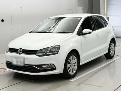 2016 Volkswagen Polo  Comfortline Auto | 39,000 miles | White