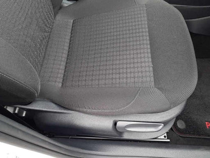 2016 Volkswagen Polo  Comfortline Auto | 39,000 miles | White