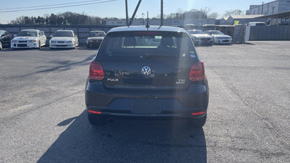 2014 Volkswagen POLO TSI Bluemotion 1.2 Auto | 31,000 miles | Black