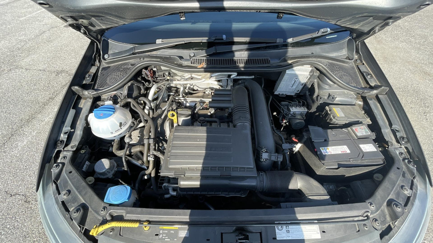 2014 Volkswagen POLO TSI Bluemotion 1.2 Auto | 31,000 miles | Black